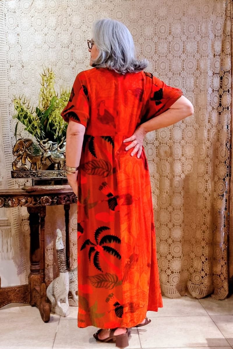 vestido longo patchwork com mangas curtas vermelho terracota3