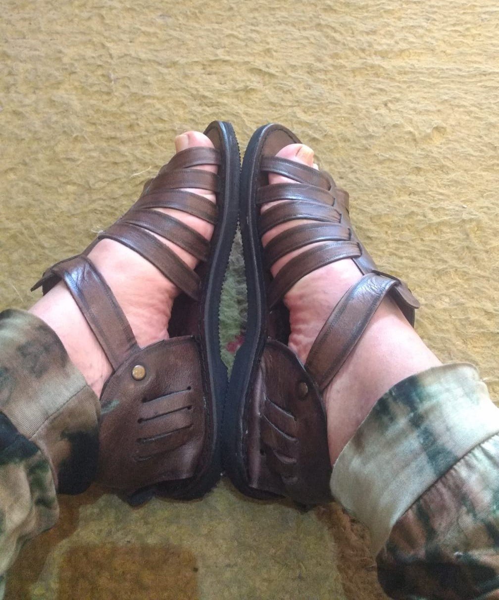 Sandalia em Couro Feminina Ref.50