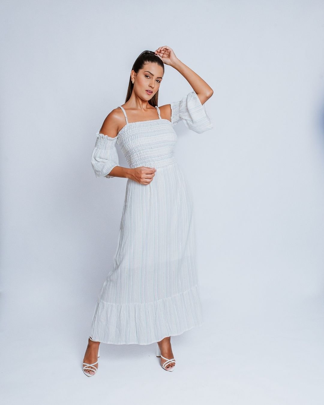 Vestido Longo em Viscose com Fios de Lurex Vestido Longo em Viscose com Fios de Lurex