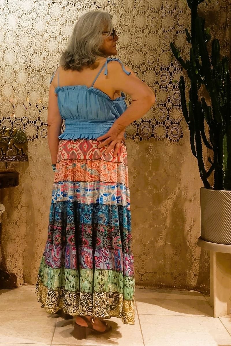 Saia Longa em Seda Indiana Patchwork Estampadas Diversas Saia Longa em Seda Indiana Patchwork Estampadas Diversas