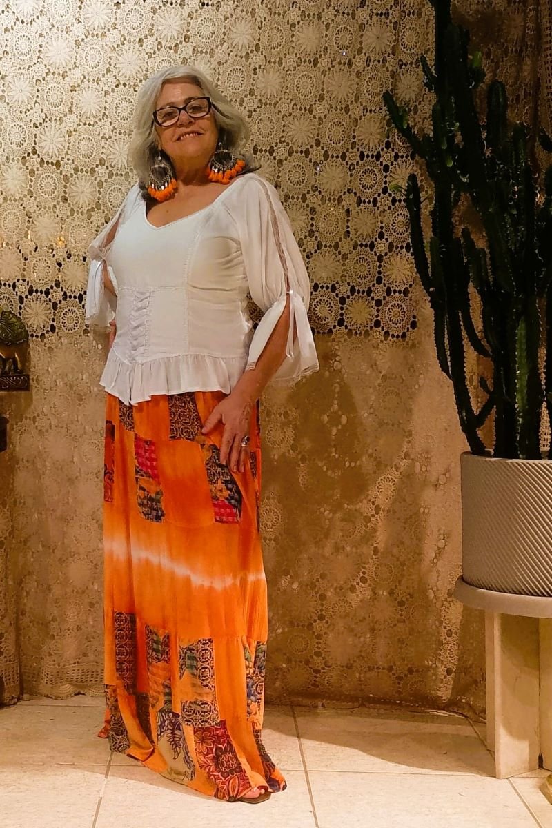 Saia Longa em Viscose Godê Patchwork Estampa e Tie Dye Laranja