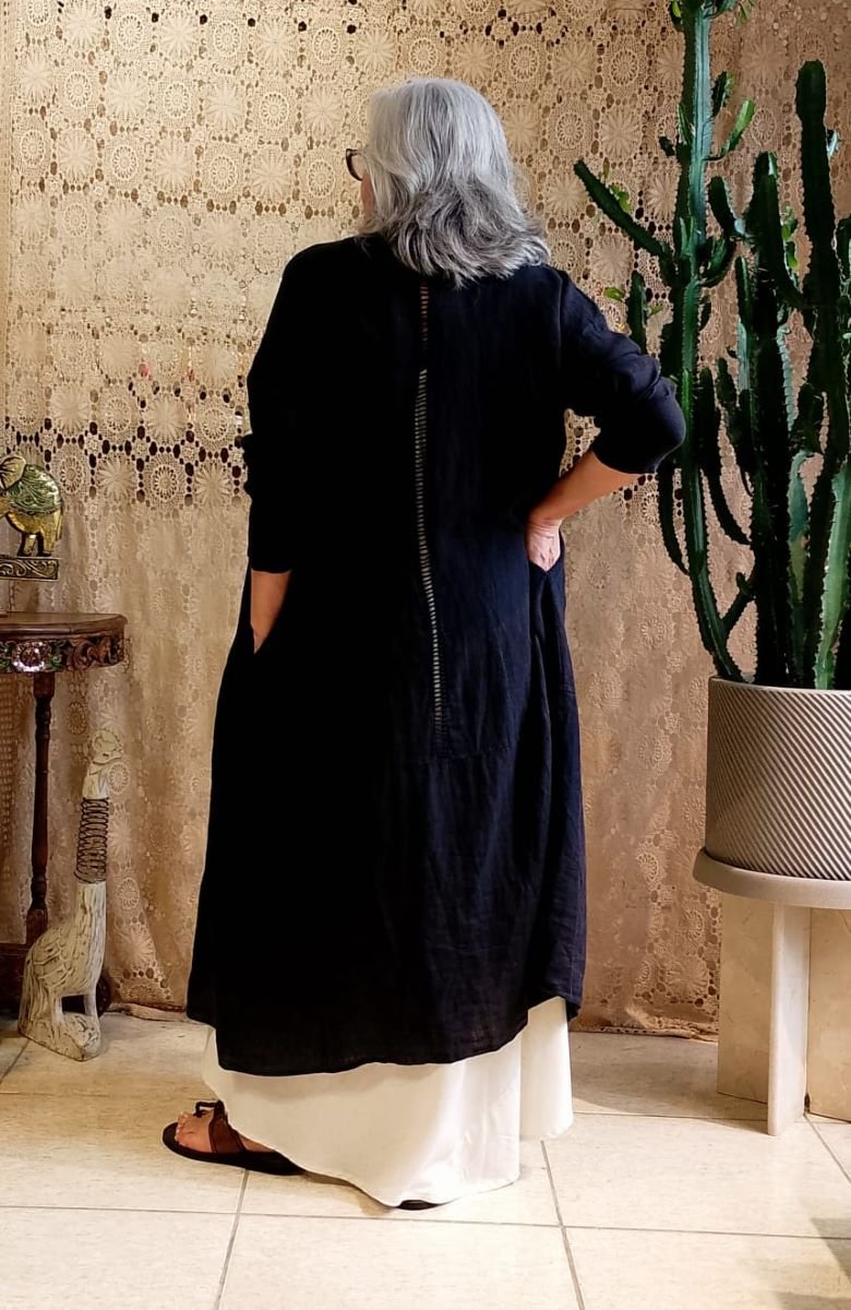 Kimono Longo em Linho Ita com Mangas Longas Preto C