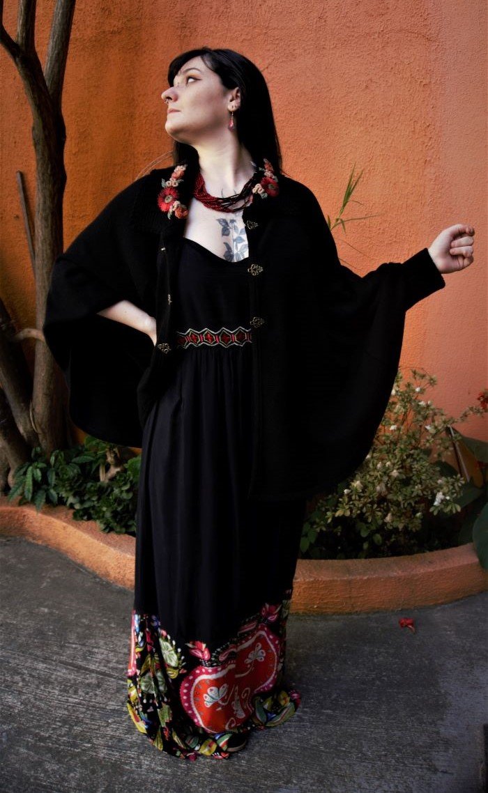 Vestido Longo em Viscose com Alça e Barrado Desigual G