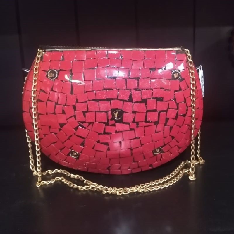 Bolsa Clucht Social em Vermelho e Dourado