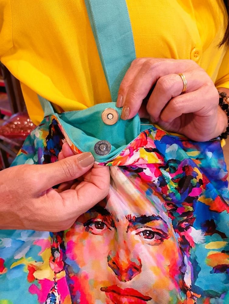 Bolsa Impermeável Quadrada Frida Khalo Bolsa Impermeável Quadrada Frida Khalo