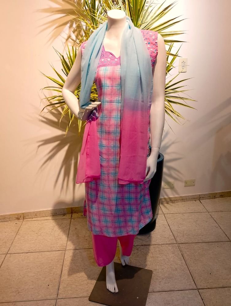 Punjab em Algodão Bordado Xadrez Azul e Rosa M