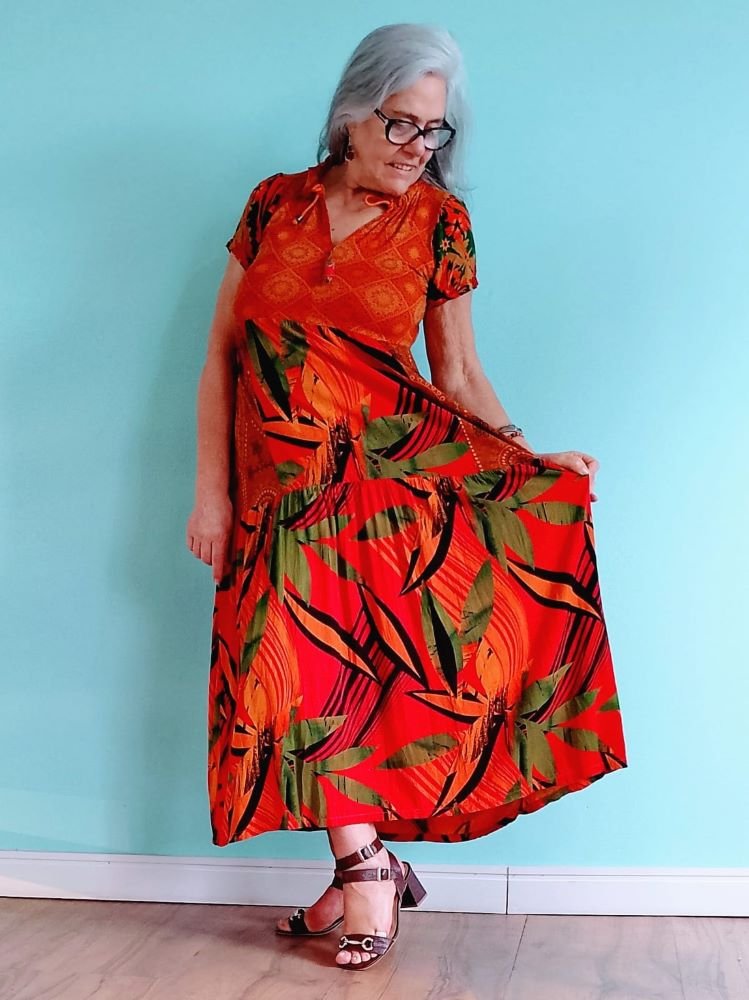 Vestido Longo em Viscose Patchwork Mangas Curtas Gola Pe Laranja Marron M