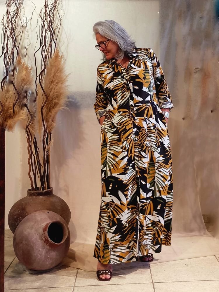 Chemisie Longa em Algodão com Colarinho e Mangas Longas Estampa Folhagens M