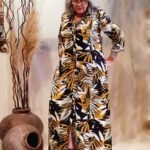 Chemisie Longa em Algodão com Colarinho e Mangas Longas Estampa Folhagens M