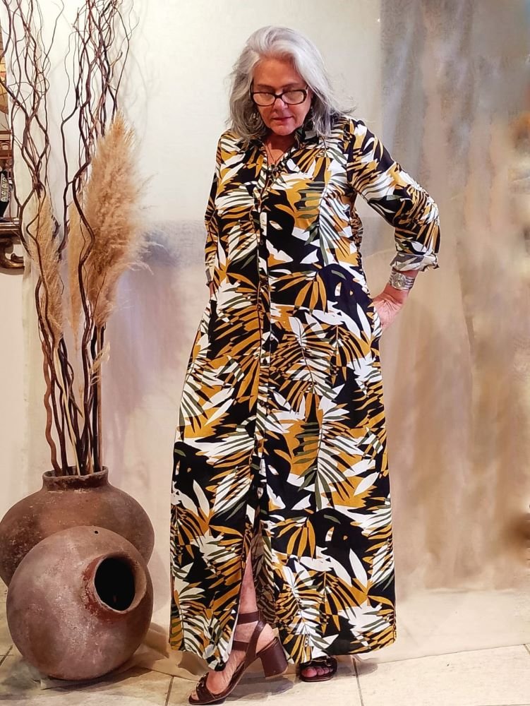 Chemisie Longa em Algodão com Colarinho e Mangas Longas Estampa Folhagens M