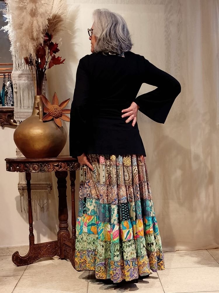 Saia Longa em Seda Indiana Patchwork Estampada