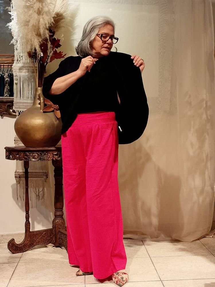 Casaqueto em Malha Premiun com Mangas Morcego e Gola Xale Preto G