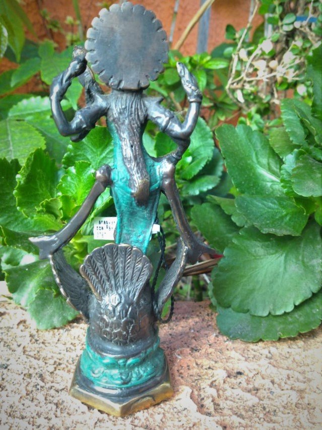 Sarasvati em Bronze com Pátina Verde