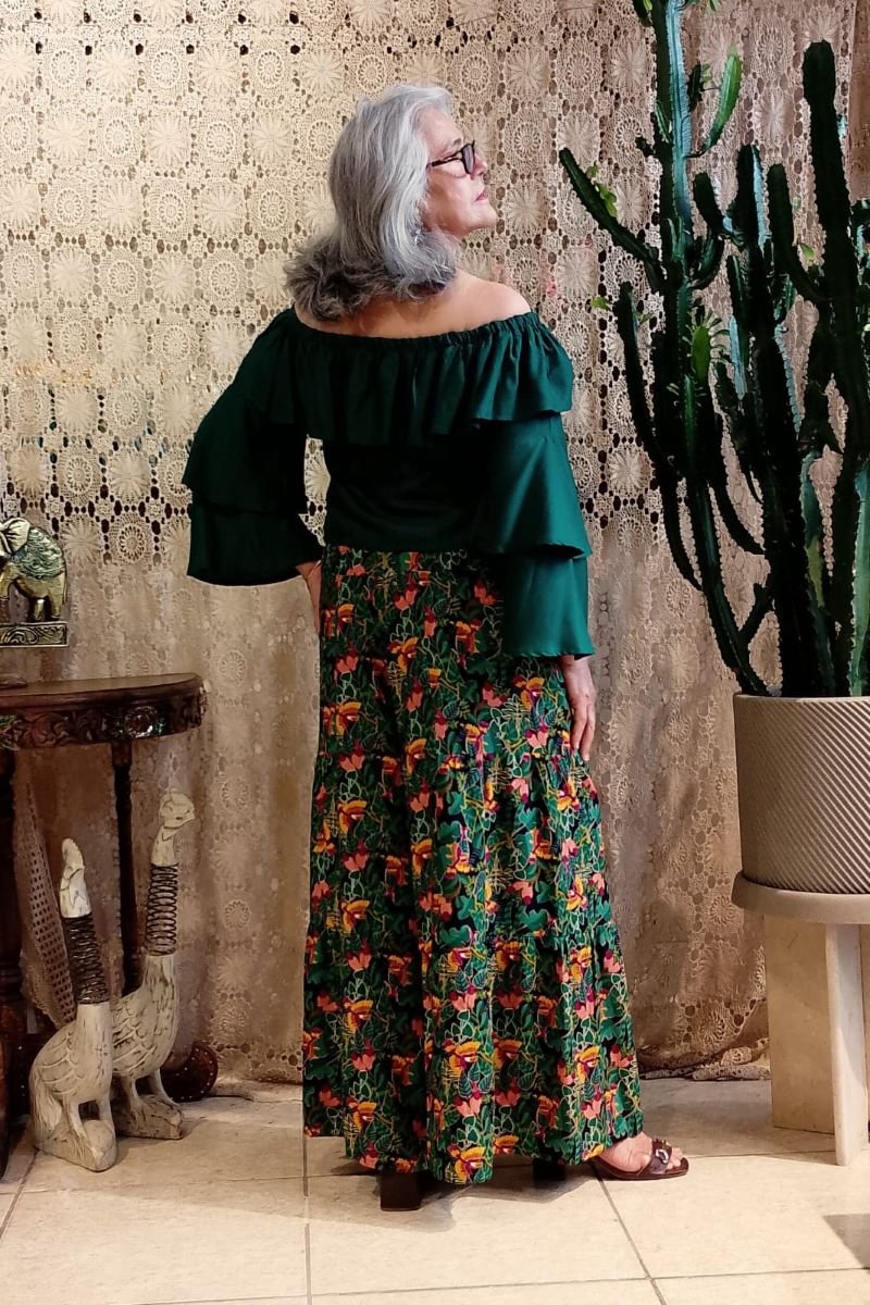 Calça Pantalona em Viscose Estampa Tucano Cintura Alta Lastex e Faixa Verde Folha M