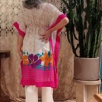 kaftan-media-em-algodao-decote-V-floral-rosa4.jpg