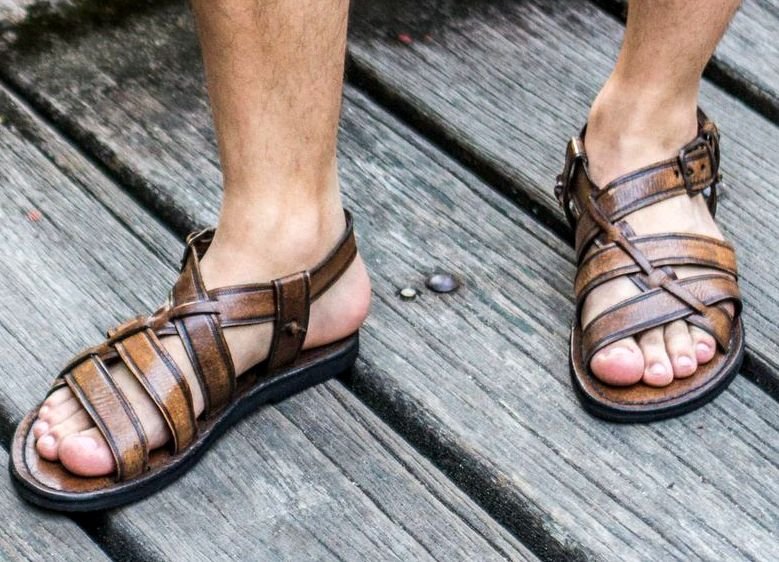 Sandália Masculina em Couro Estilo Romana Modelo M