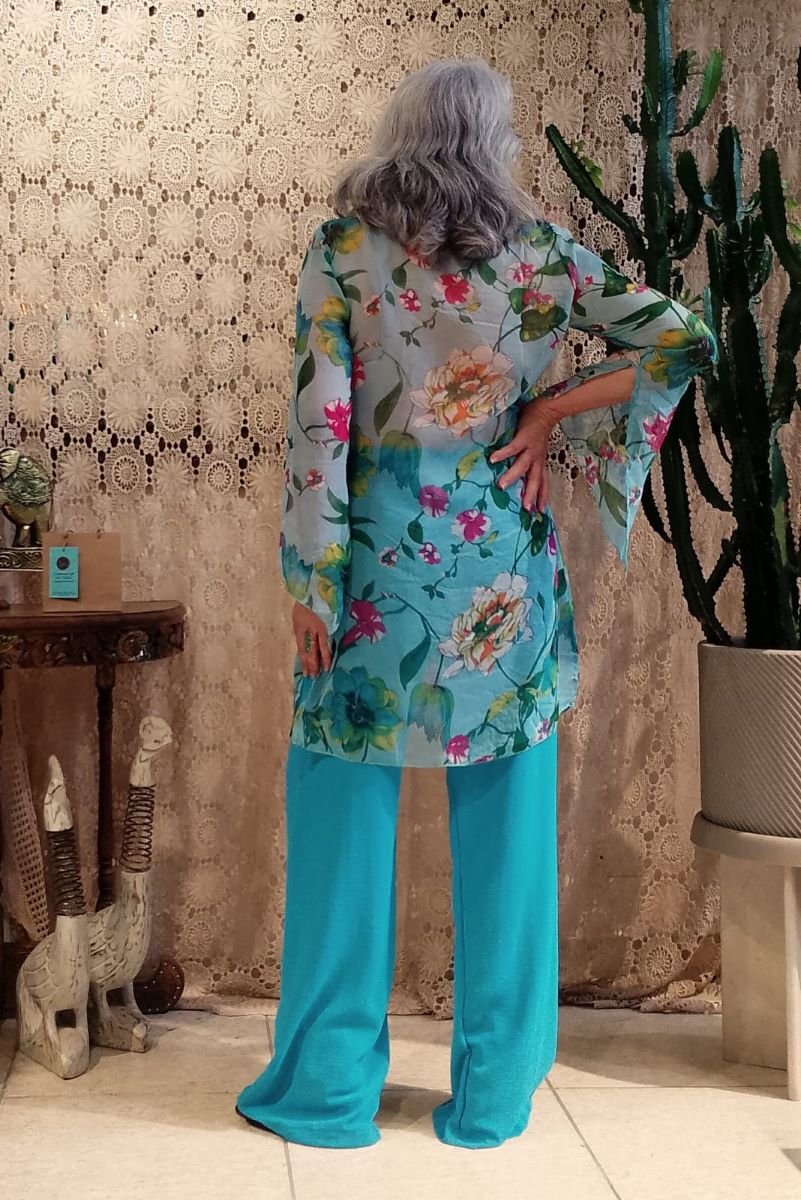 Túnica em Seda Indiana Estampada com Mangas Longas Decote Bordado Turquesa