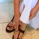 Sandália em Couro Feminina Modelo 01 nº 35