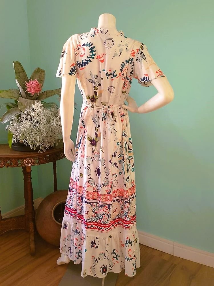 Vestido Longo em Viscose Gola Pe V Mangas Curtas Estampa Digital Branco M