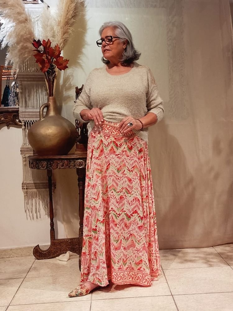 Saia Longa em Seda Indiana Godê com Pala Estampada Salmon