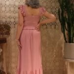 Vestido Longo em Viscose Corpo Lastex Alça Babado Rosa