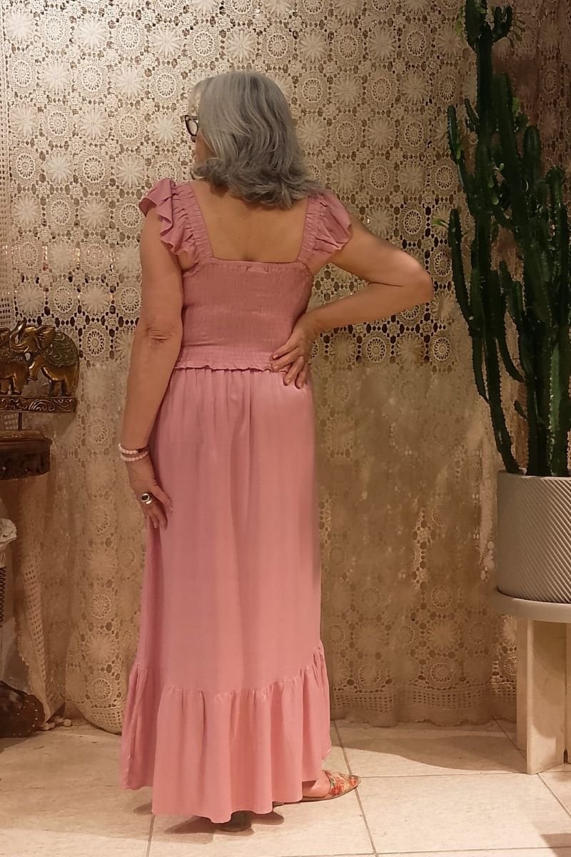 Vestido Longo em Viscose Corpo Lastex Alça Babado Rosa