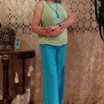 Calça em Poli com Elastano Friso Turquesa G