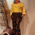 Bata Ciganinha em Viscose Babado Mangas Sino Mostarda  G