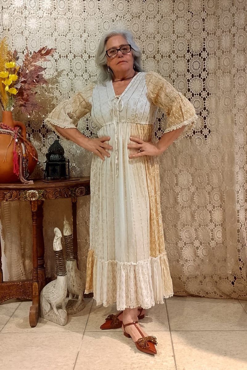 vestido-longo-em-viscose-com-mangas-curtas-com-fios-dourados-nude-e-marron42