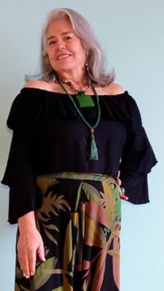 Bata Ciganinha em Viscose Babado Mangas Sino Preto G Bata Ciganinha em Viscose Babado Mangas Sino Preto G