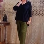 Blusa em Malha com Mangas 7/8 Morcego Único Preto