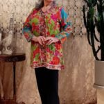 Tunica em Algodão Decote V com Mangas Longas Bordada e Estampa Floral G Verde G