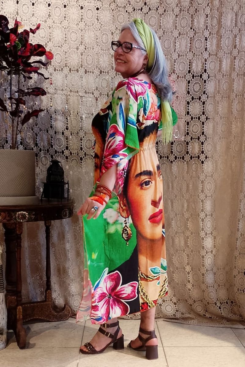 kaftan-midi-em-poli-frida-kalo-fridakalo-verde5
