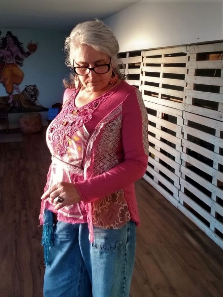 Blusa em Malha de Lã com Mangas Longas Customizada Rosa