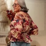 Bata em Viscolinho Ciganinho com Meias Mangas Sino Estampa Rosa M