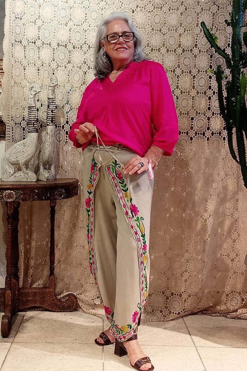 Calça Envelope Viés em Viscose Estonada Bordada Colors Areia G