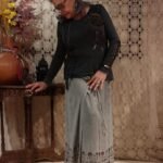 Saia Longa Reta em Viscose Estone Envelope Bordada Cinza