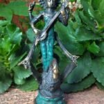Sarasvati em Bronze com Pátina Verde