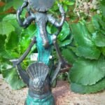 Sarasvati em Bronze com Pátina Verde