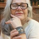 Bracelete Indiano em Metal Prateado e Abaulado