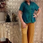 Bata em Viscose com Mangas Curtas Gola Padre Decote Patchwork Verde G