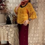 Bata em Viscose com Meias Mangas Sino Gola Padre Decote Patchwork Mostarda M