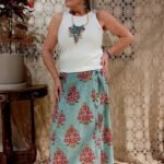 Saia Longa Reta em Viscose Envelope Estampa Floral Verde Chá