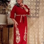 Vestido Midi Chemisie em Viscose com Meias Mangas Bordado Branca em Lã Vinho M